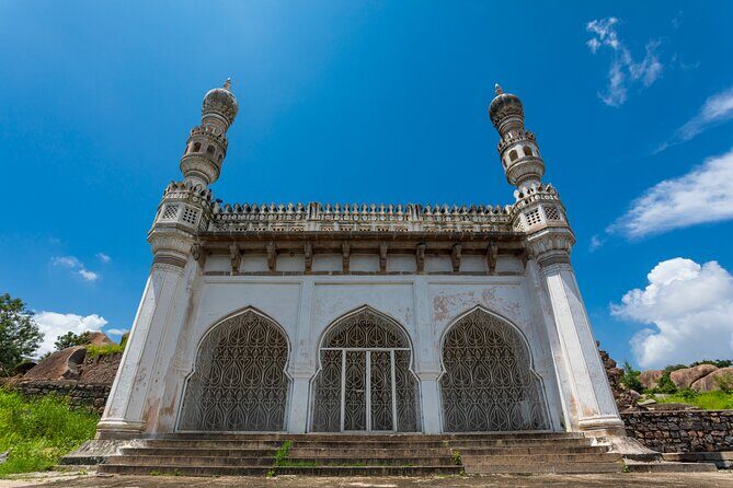 Mesmerising Hyderabad Heritage Cultural Tour with Ethnic lunch - Who Would Love This Tour?