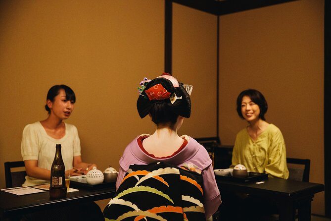 Mesmerizing Dinner with Maiko & Geisha - Key Points
