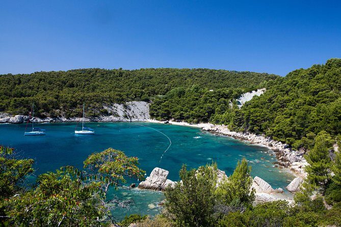 Mesmerizing Hvar speed boat tour with optional wine tasting - FAQs