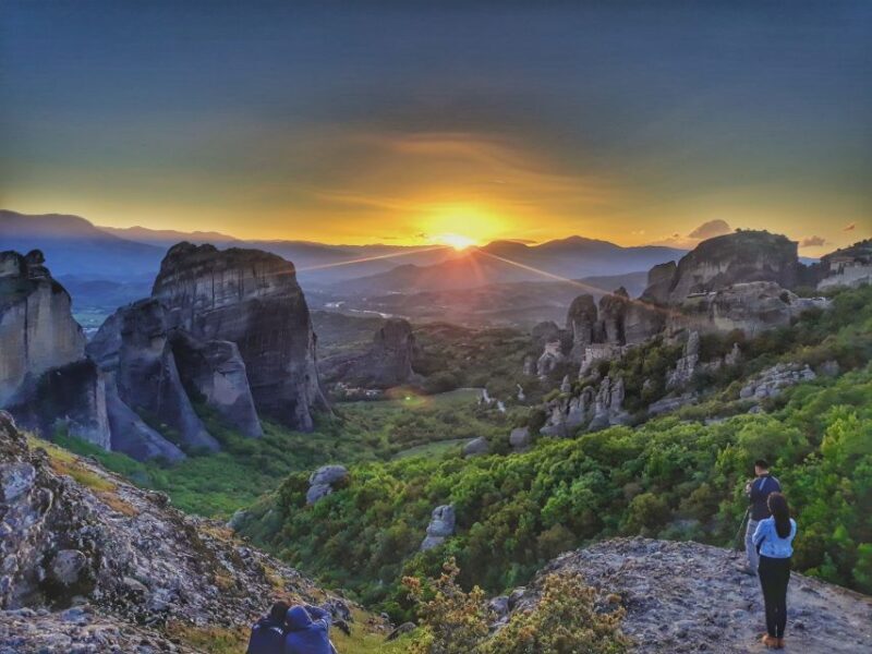 Meteora Evening Tour with Breathtaking Sunset View - An In-Depth Look at the Meteora Evening Tour