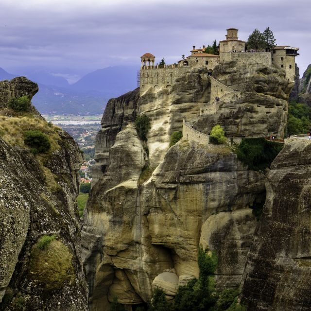 Meteora: Private Day Trip from Thessaloniki - The Experience: What You Can Expect