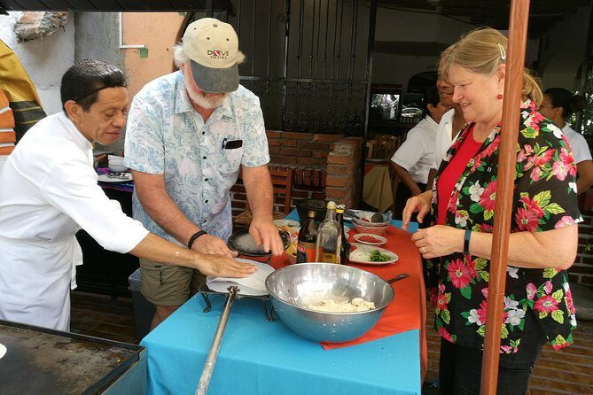 Mexican Cooking Class & Market Tour with a Professional Chef - An In-Depth Look at the Tour Experience