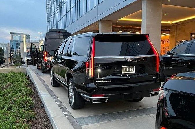 Mexico Airport Transfer and Transfer from Your Hotel to AICM - The Experience in Context