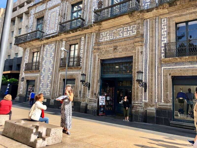 Mexico City: A Day in the Colonial Era Through its Palaces - Key Points