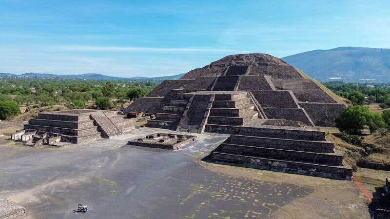 Mexico City: Balloon Flight, Teotihuacan & Guadalupe Shrine - Additional Market & Workshop Visit
