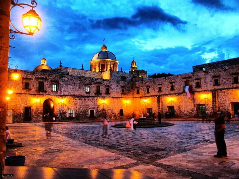 Mexico City: Bazaar Saturday, Convent of Carmen & San Angel - Exploring San Angel and Chimalistac