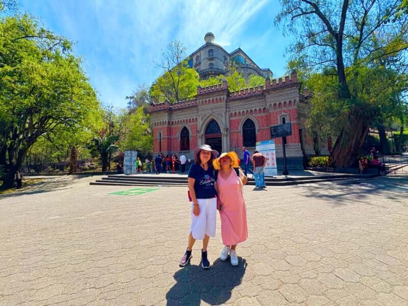 Mexico City: Chapultepec Castle and Forest Guided Tour - Key Points