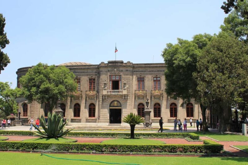 Mexico City: private tour guide through Chapultepec Castle - FAQs