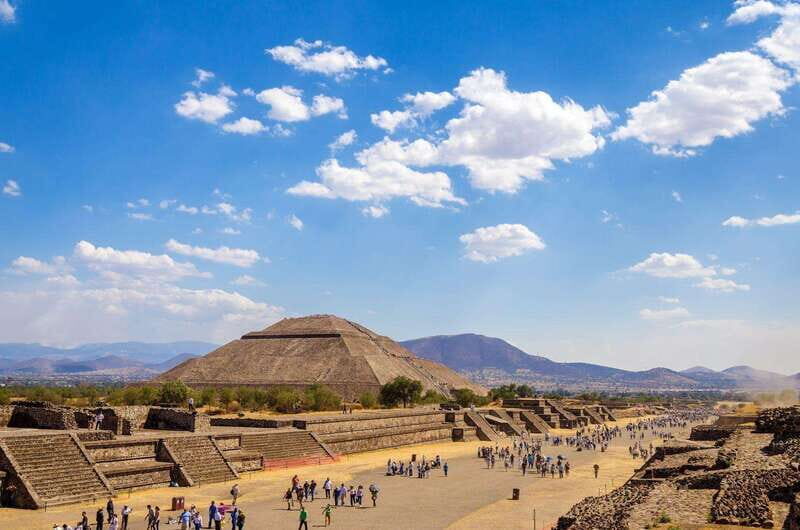 Mexico City: Teotihuacan First Entry Tour with Expert Guide - Exploring the Itinerary in Detail