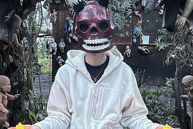 Mexico City The island of dolls, games and drinks - Exploring Mexico Citys Unique "Island of the Dolls" Tour