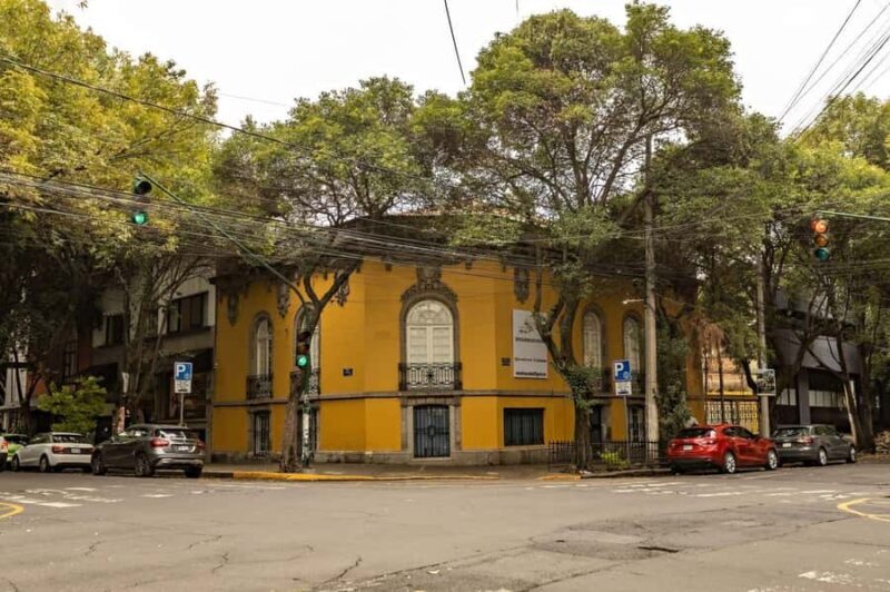 Mexico City: Valle de Bravo & Monarch Butterfly Private Tour - Scenic Drive and Valle de Bravo’s Charm