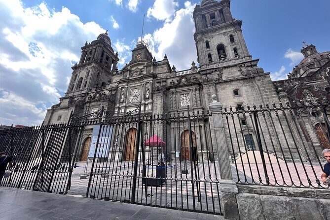 Mexico city's private tour in downtown (with transport) - Is This Tour Right for You?