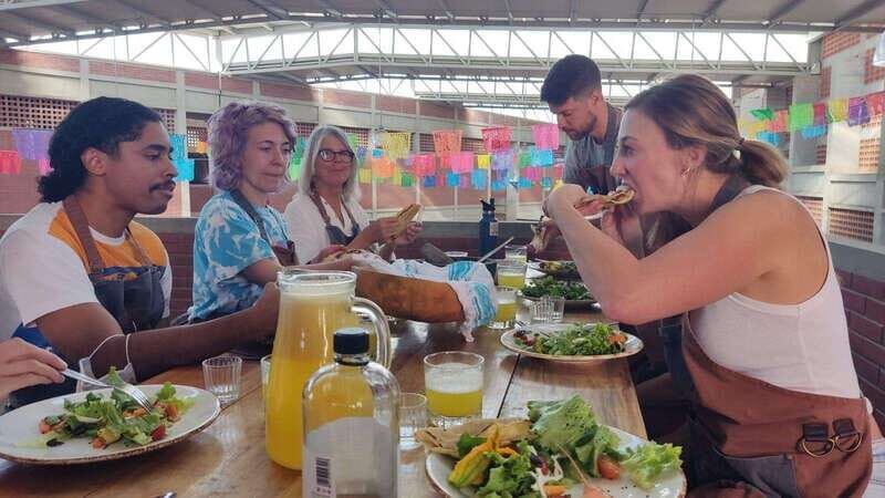 Mexico: Salsa Making Class in a Market with a Chef - Tasting and Savoring