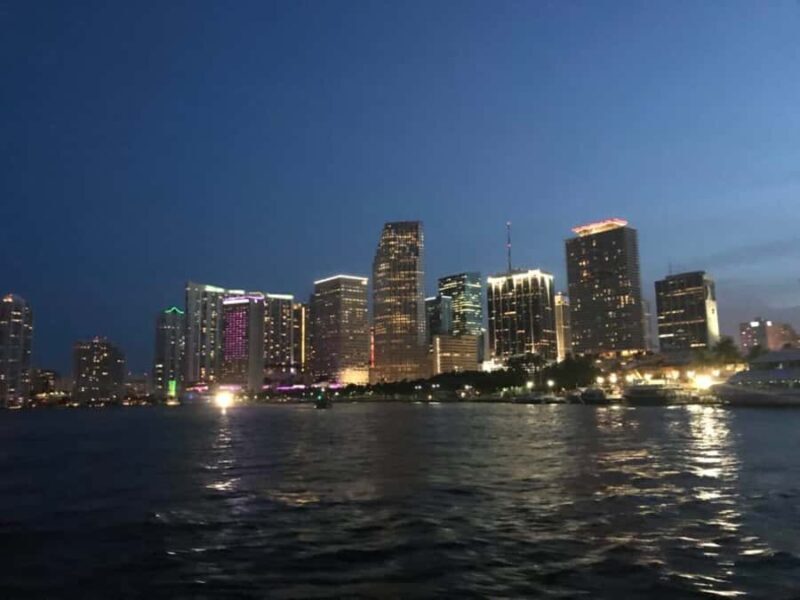 Miami: 4th of July Fireworks Speedboat Viewing Cruise - What to Expect During Your Fireworks Viewing Cruise