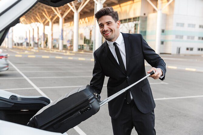 Miami Airport Private Transfer ( Up to 14 passengers) - The Cost and Value