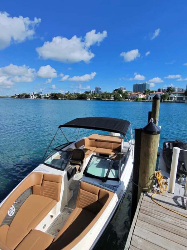 Miami: Bay Harbor Islands Scenic Boat Tour - Key Points