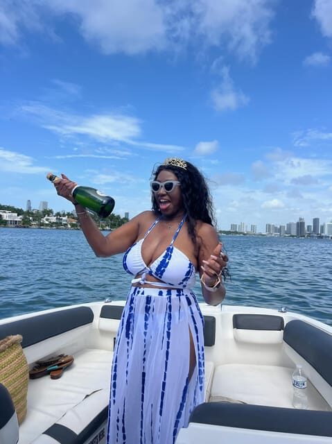 Miami Beach: Private Boat Tour with Captain and Champagne - Final Thoughts