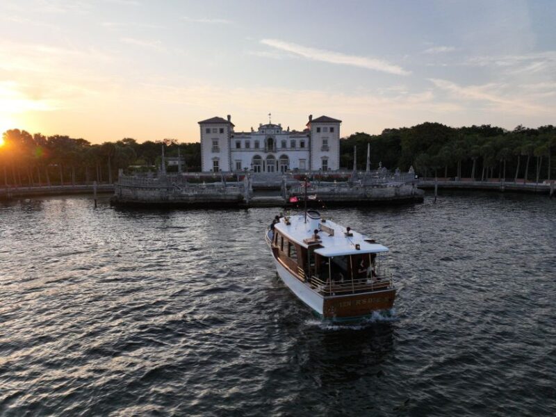 Miami Beach: Vizcaya Sunset Cruise Includes Food and Drink - Scenic Route with a Touch of Glamour