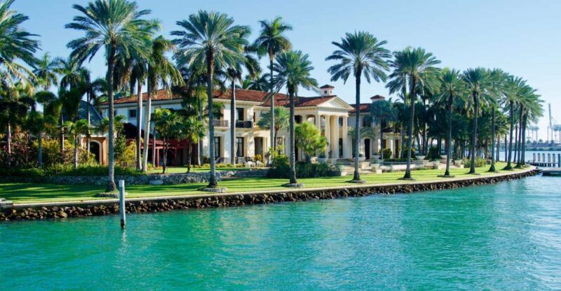 Miami: Biscayne Bay Millionaire's Row Boat Tour - Key Points