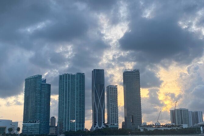 Miami: Biscayne Bay Star Island Sightseeing Cruise+Miami Skyline - Frequently Asked Questions