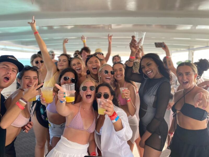 MIAMI BOAT PARTY - The Sum Up: Who Will Love This Experience?