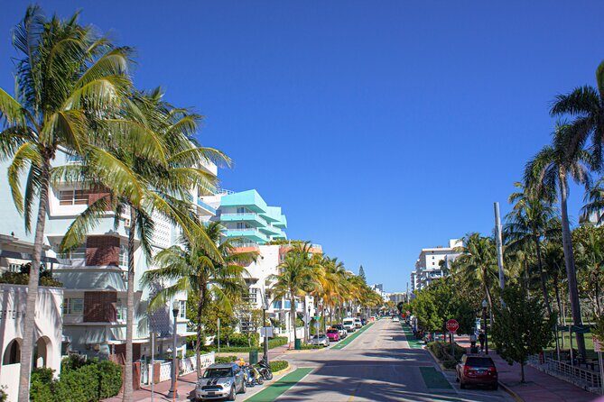 Miami : Bus, Boat & Walking Tour the Ultimate City Discovery - FAQ