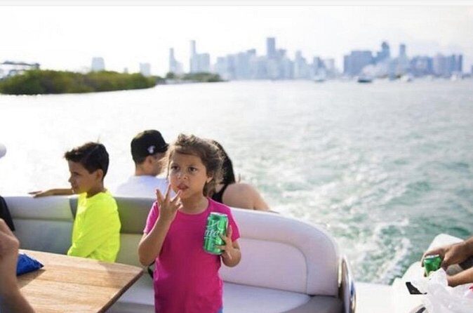 Miami Celebration! (Bathroom/AC/Kitchen) - Authentic Perspectives: What Travelers Say