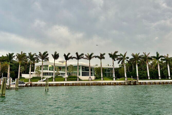 Miami City Tour and Boat Tour - Land & Sea Combo - The Financial District and Bayside Marketplace