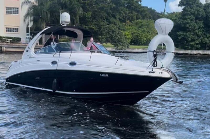 Miami: Day or Night Private Boat Rental / Special Promo - Key Points