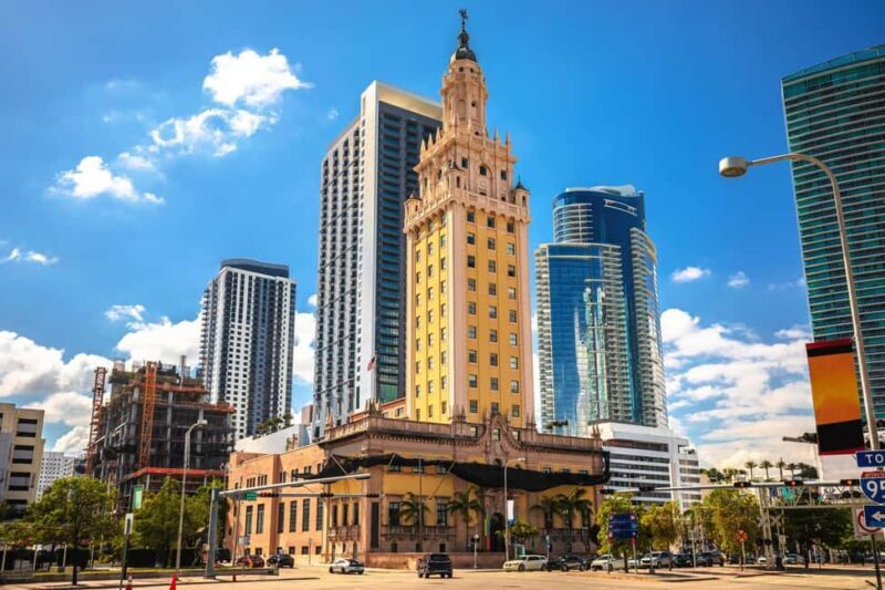 Miami Downtown Highlights Private Guided Walking Tour - Key Points