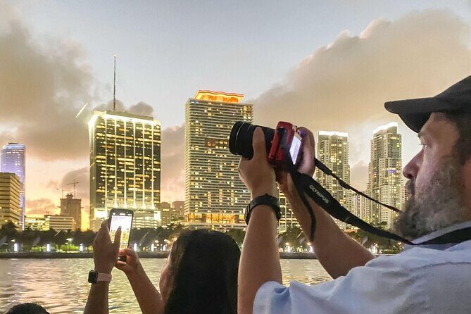 Miami Evening Cruise of Biscayne Bay on Luxury Yacht - Key Points