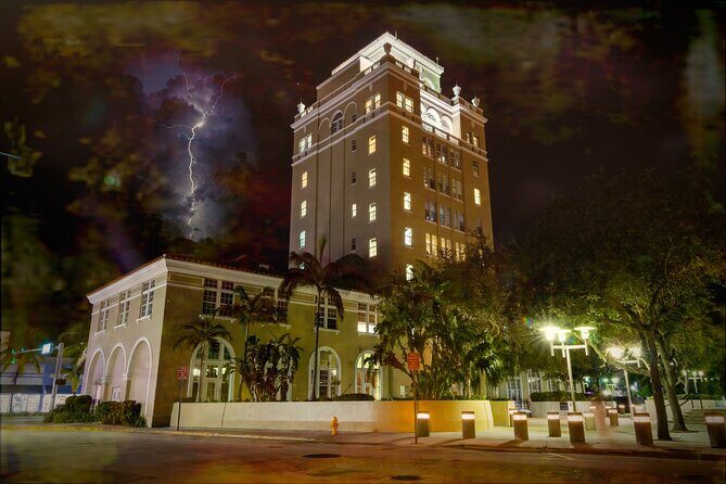 Miami Haunts of South Beach Ghost Tour - An In-Depth Look at the Miami Haunts of South Beach Ghost Tour