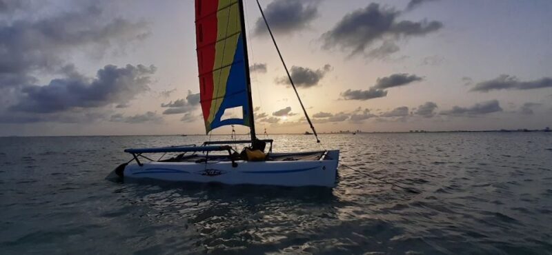 Miami: Intimate Sailing in Biscayne Bay w/ Food and Drinks - The Trapeze: A Thrill for the Brave