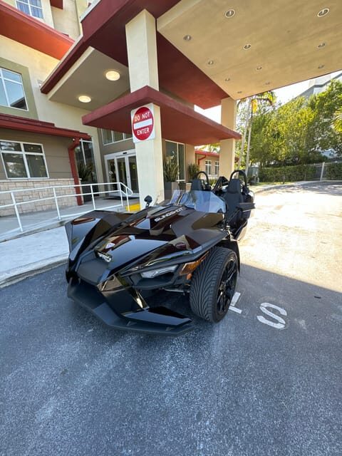 Miami: Polaris Slingshots - Introduction: Cruising Miami in Style