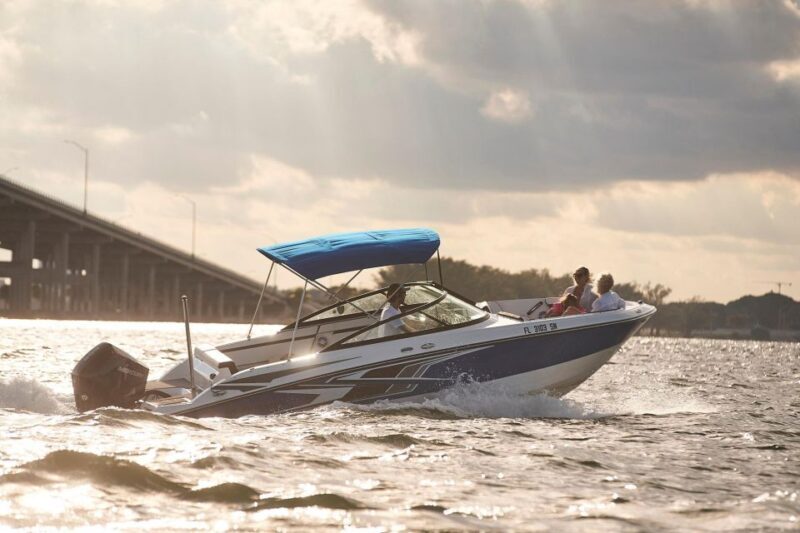 Miami: Private Boat Rental with champagne and captain - Why It’s a Good Choice for Your Miami Visit