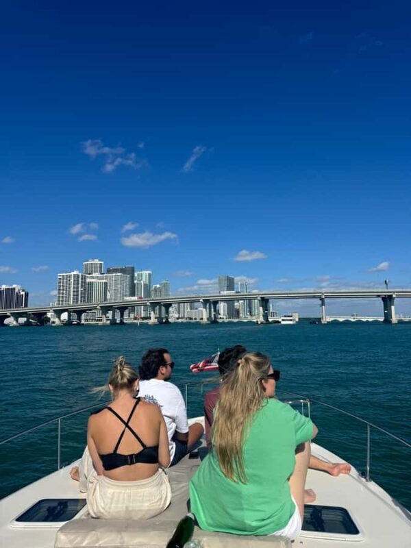 Miami: Private Boat Tour with Captain and Skyline Views - Key Points