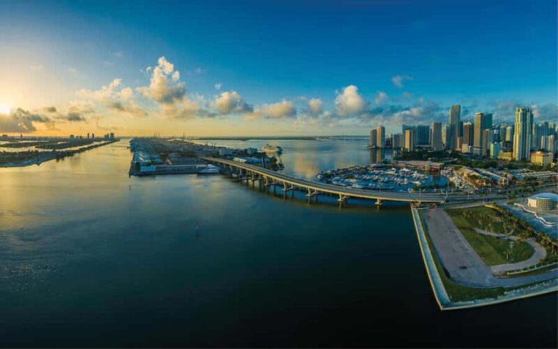 Miami: Private Golf Cart Tour with Local Guide - Dive Into the Itinerary: What to Expect During Your Tour