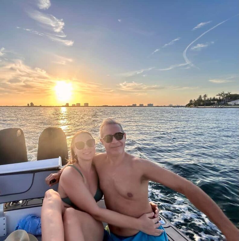 Miami: Private Sunset Boat Tour with Bottle of Champagne - Why This Tour Stands Out