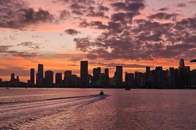 Miami Private Sunset Speedboat for up to 6 People - FAQs