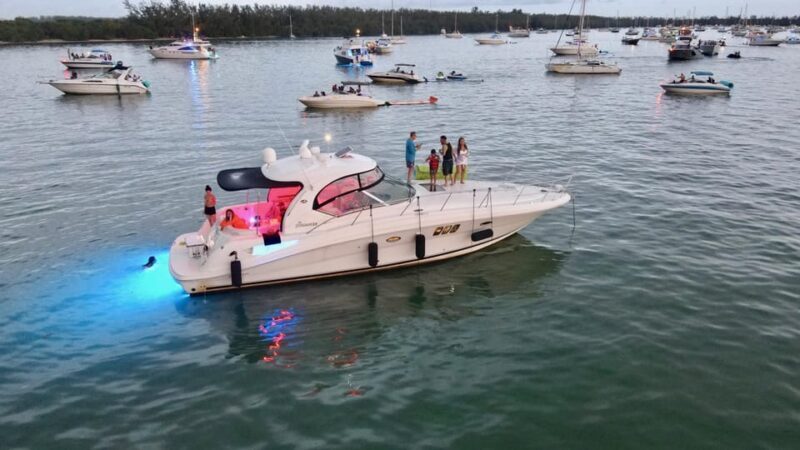 Miami: Private Yacht Charter - Key Points