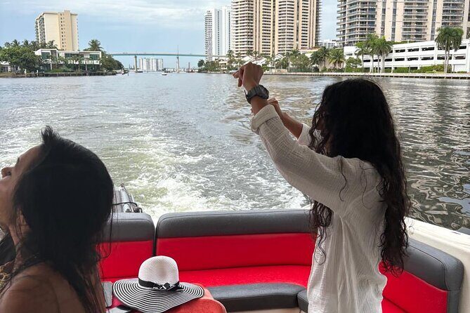 Miami Private Yacht Cruise  Discover Iconic Water Views - FAQ