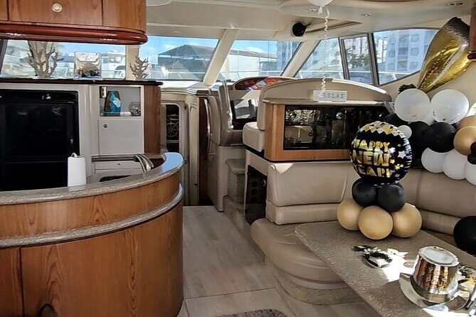 Miami Private Yacht cruise, enjoy the Biscayne bay luxury tours - The Sum Up: Is It Worth It?