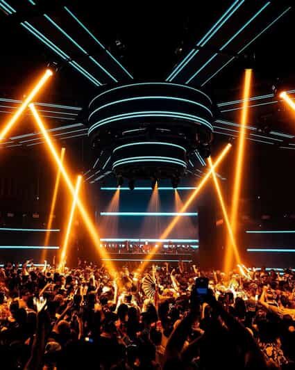 Miami Pub Crawl + Clubbing Experience - An Honest Look at the Miami Pub Crawl + Clubbing Experience