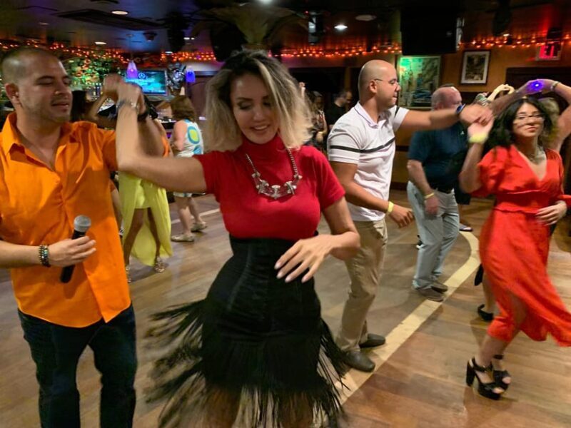 Miami Salsa Party: Lessons, Mojitos, Appetizers & Live Music - An In-Depth Look at the Experience