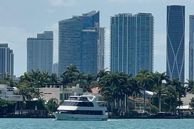 Miami Skyline 75 Minute Luxury Cruise of Millionaire's Homes - Who Should Consider This Cruise?