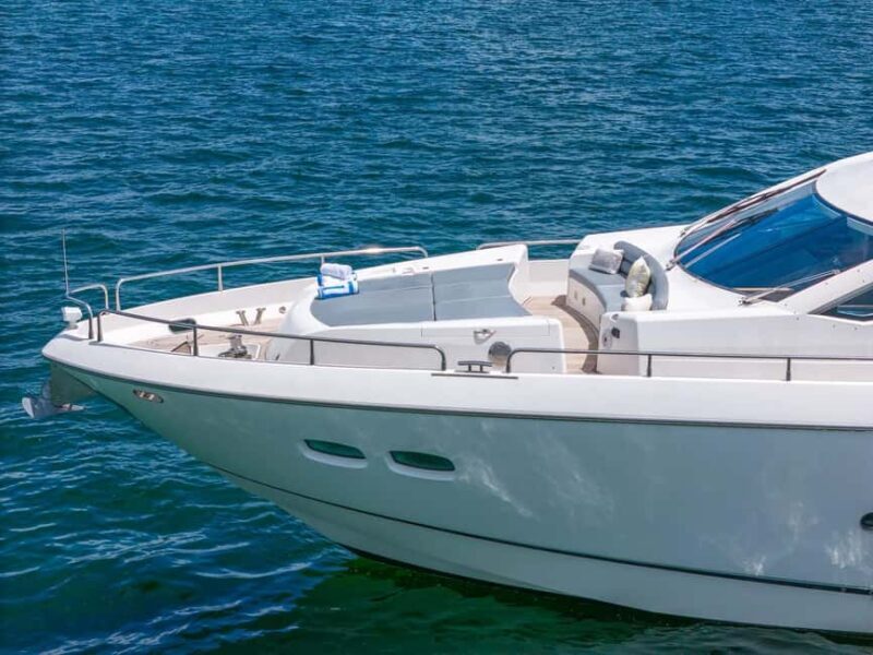 Miami: Sunseeker 80 Yacht Charter with Crew - Who Will Love This Experience?