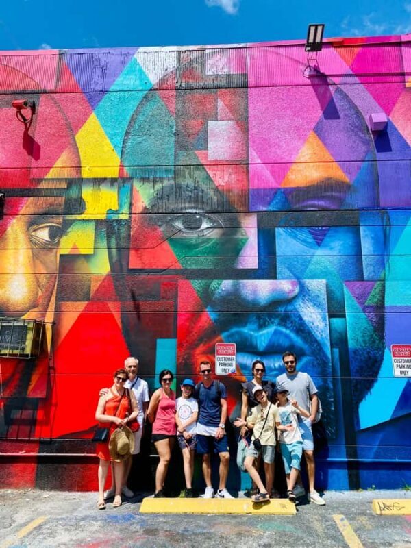 Miami's 3 iconic neighborhoods in 3.5h - in French - Exploring Miamis Neighborhoods in a Nutshell