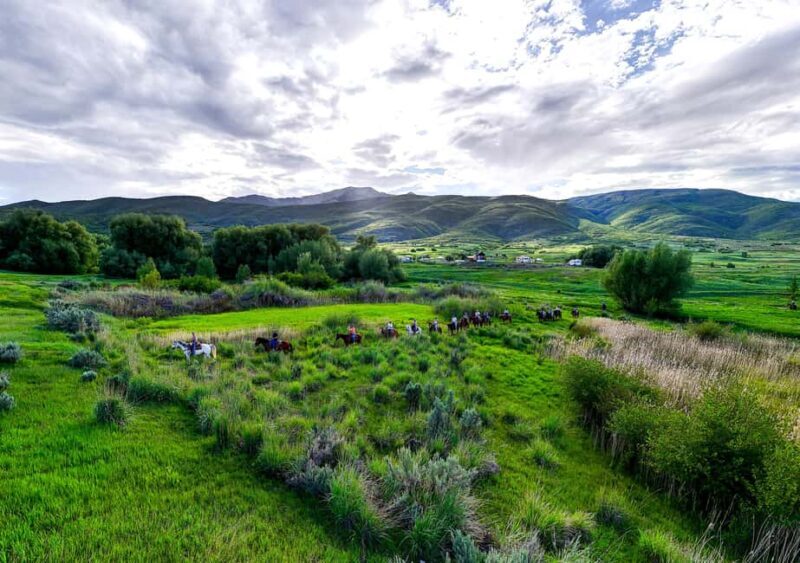 Midway, Utah: Horseback Riding Tour with Guide - Key Points