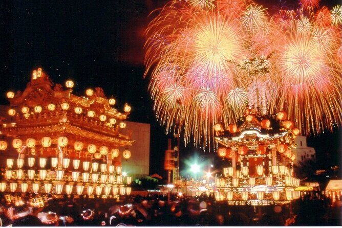 Mikoshi, a portable shrine into the river! Chichibu Kawase Fest. - Key Points