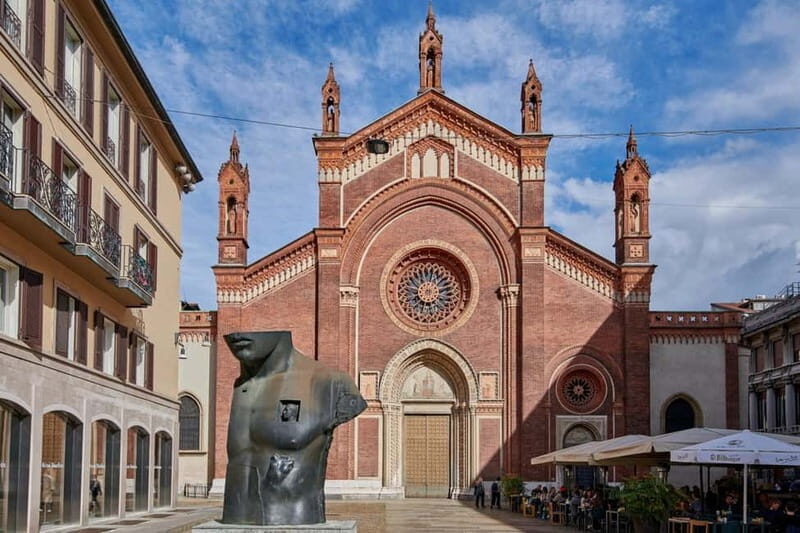 Milan: Brera District Walking Tour with Aperitivo - The Sum Up